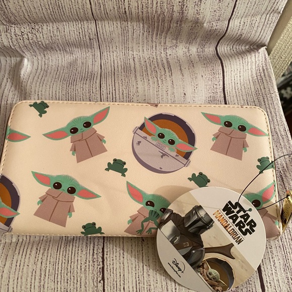 Loungefly Star Wars The Mandalorian Baby Yoda Grogu AOP Mini Backpack - Picture 4 of 4